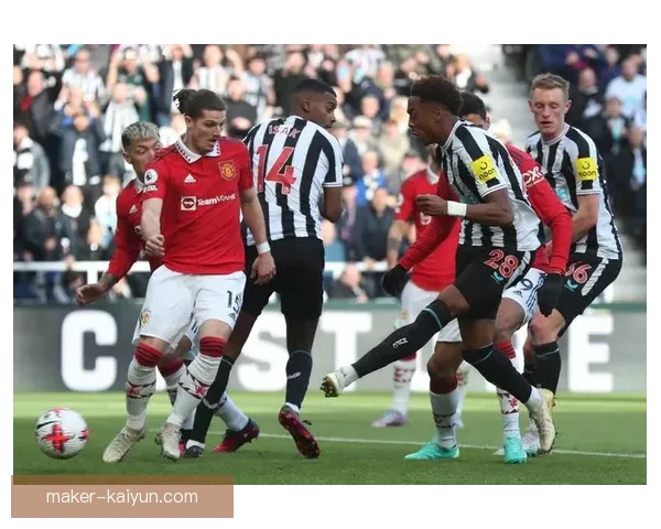 博特曼在英超表现稳健，成为纽卡斯尔后防线的关键一员。